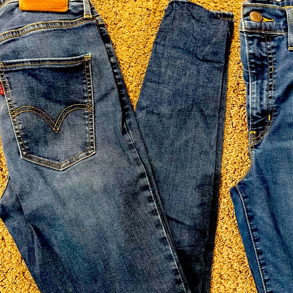 Levi’s - Picture 1 of 5